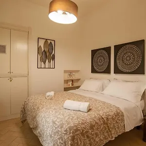 Apartamento Casa Medici Riccardi - 50mt Da Piazza Duomo, Florença